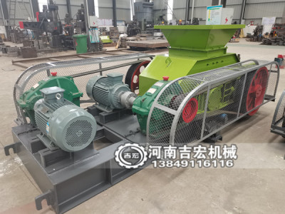 拉萨小型结块料破碎机选用哪种设备比较好,多少钱一台？