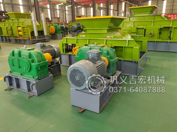 阿克苏山沙破碎制沙机为什么推荐对辊制砂机,多少钱一台？