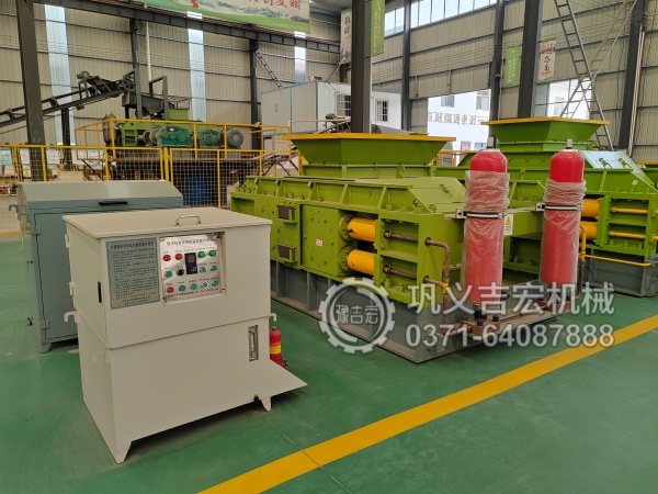 潜江钢渣处理生产线为什么要选对辊破碎机？优势一目了然！